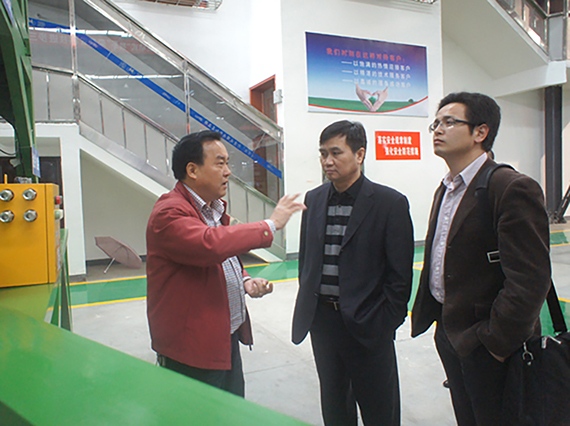 國家安全生產(chǎn)上海礦用設(shè)備檢測檢驗(yàn)中心主任、中國煤炭科工集團(tuán)上海研究院陳同寶先生一行